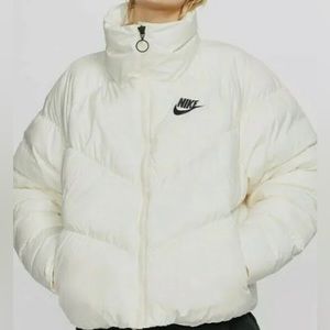 Nike Sportswear Synthetic Fill Jacket Puffer
Cream